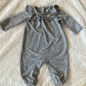 BABYGAP ruffled romper